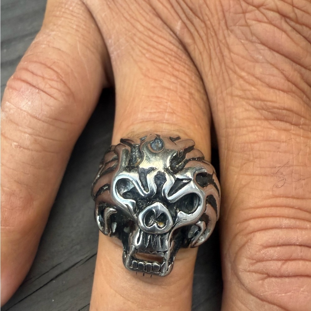 Men's stainless Steel skull/Lion Ring. Size 10 3/4